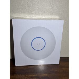 Ubiquiti Networks U6-LR-US 1000 Mbps Access Point New Sealed